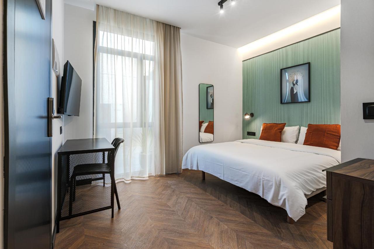 Style Suites By Olala Homes Madrid Exterior photo