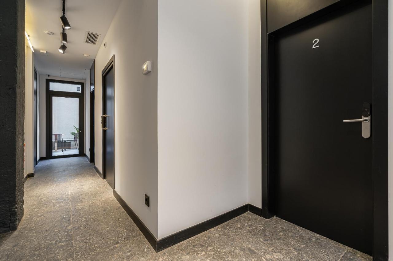 Style Suites By Olala Homes Madrid Exterior photo