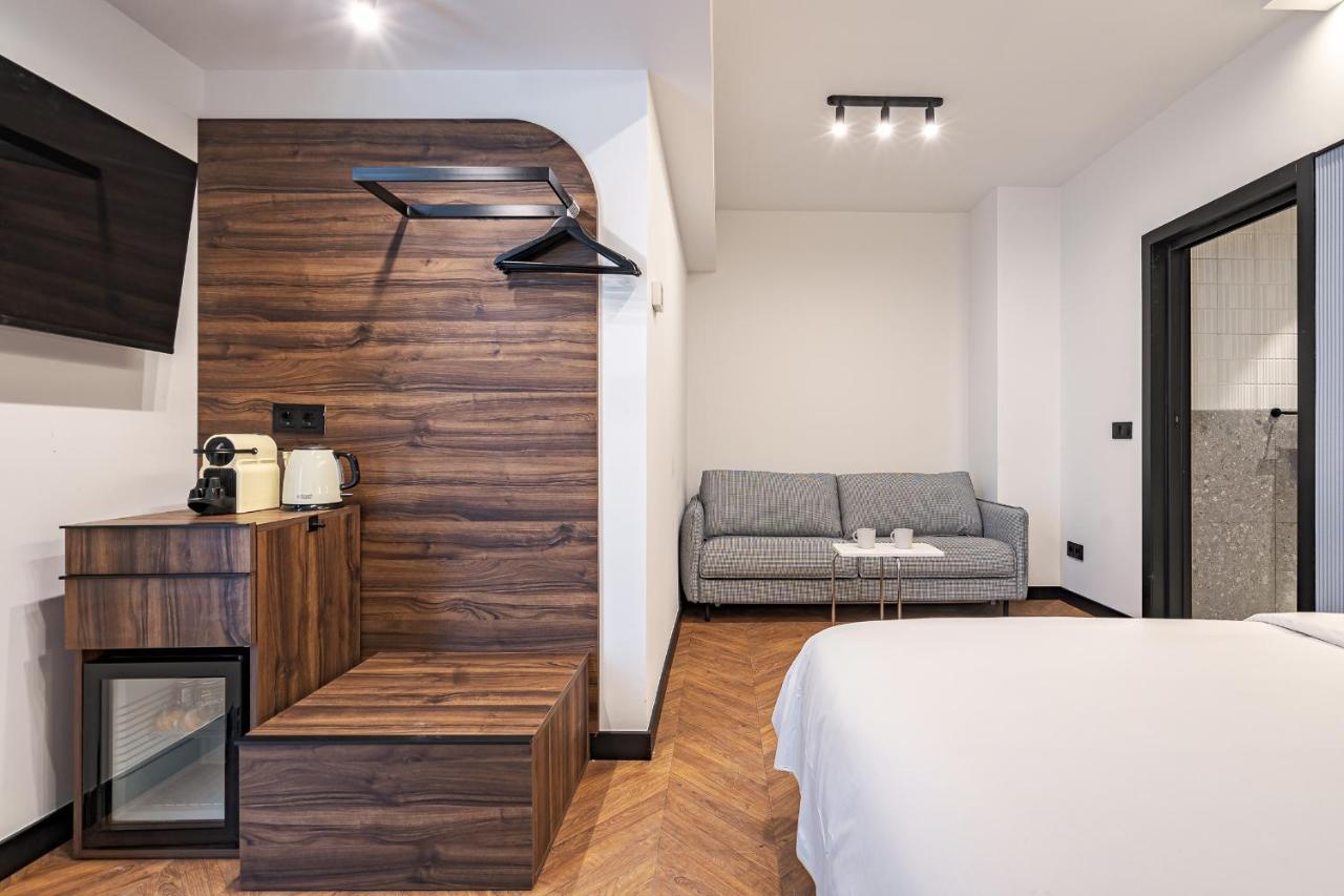 Style Suites By Olala Homes Madrid Exterior photo