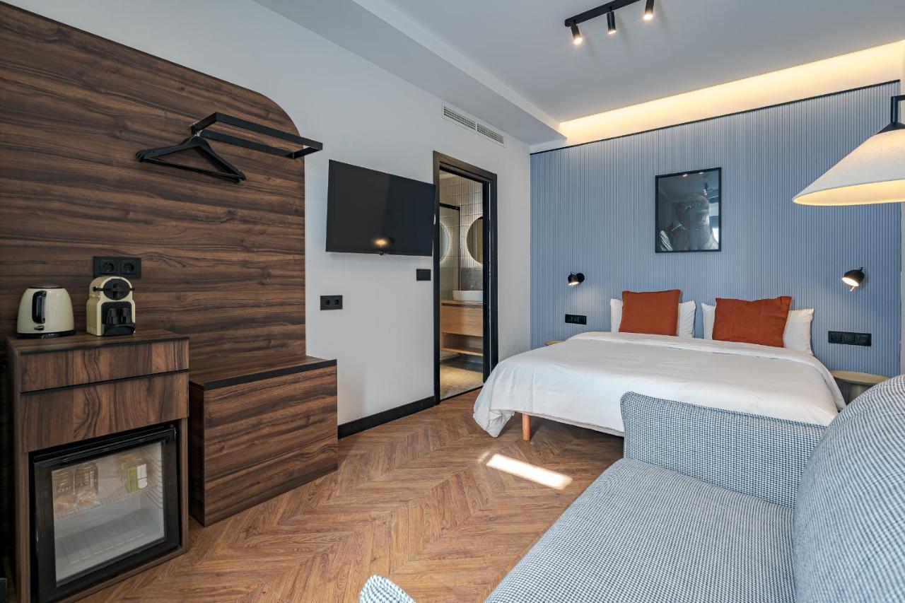 Style Suites By Olala Homes Madrid Exterior photo