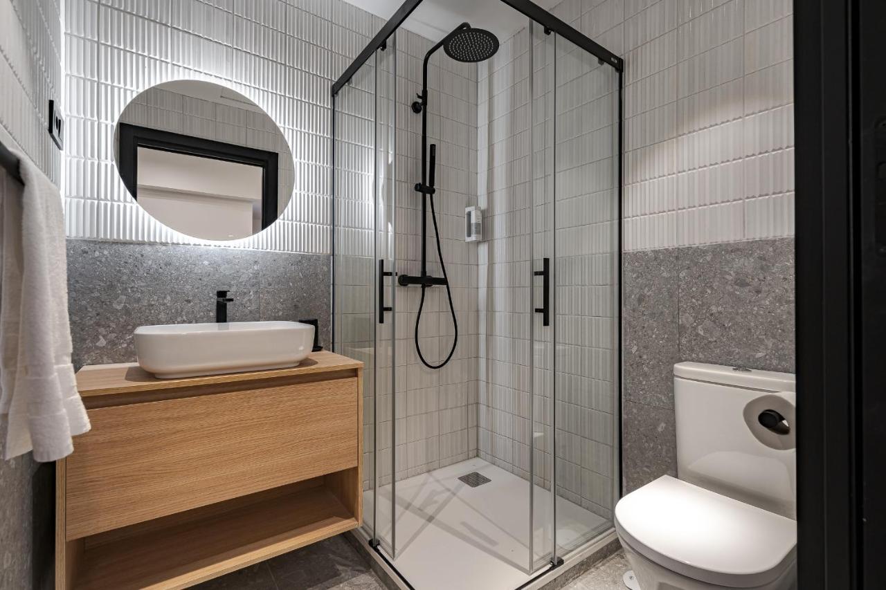 Style Suites By Olala Homes Madrid Exterior photo