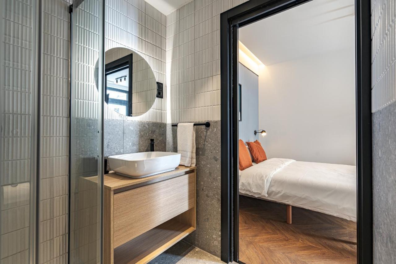Style Suites By Olala Homes Madrid Exterior photo