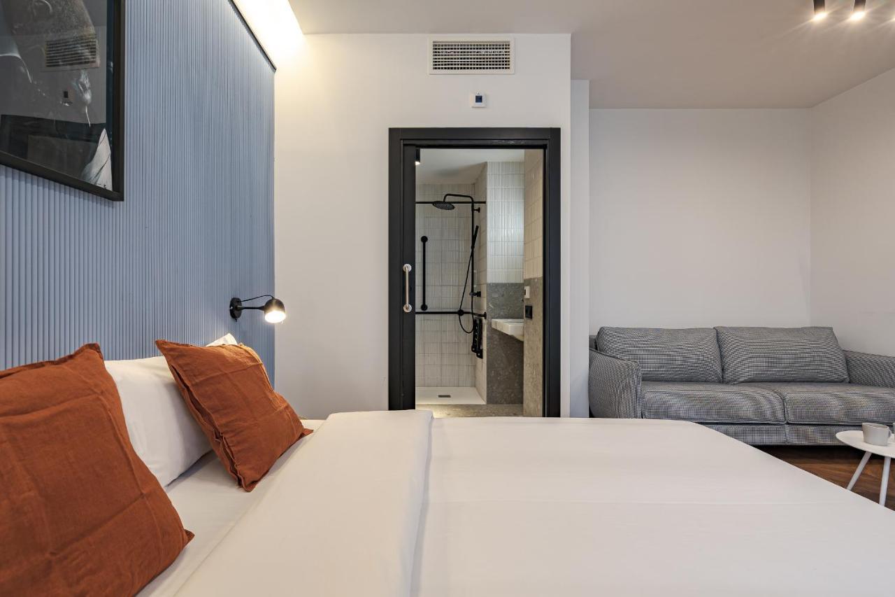 Style Suites By Olala Homes Madrid Exterior photo