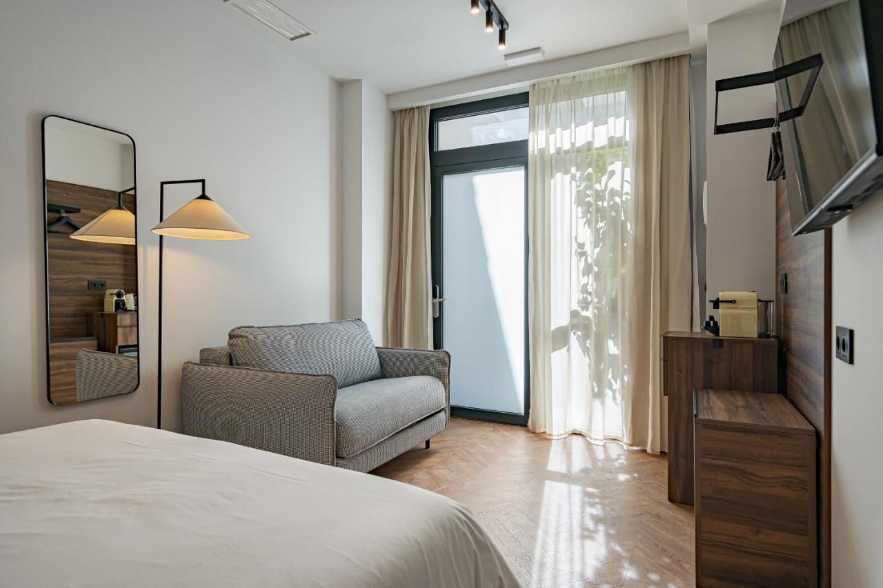 Style Suites By Olala Homes Madrid Exterior photo